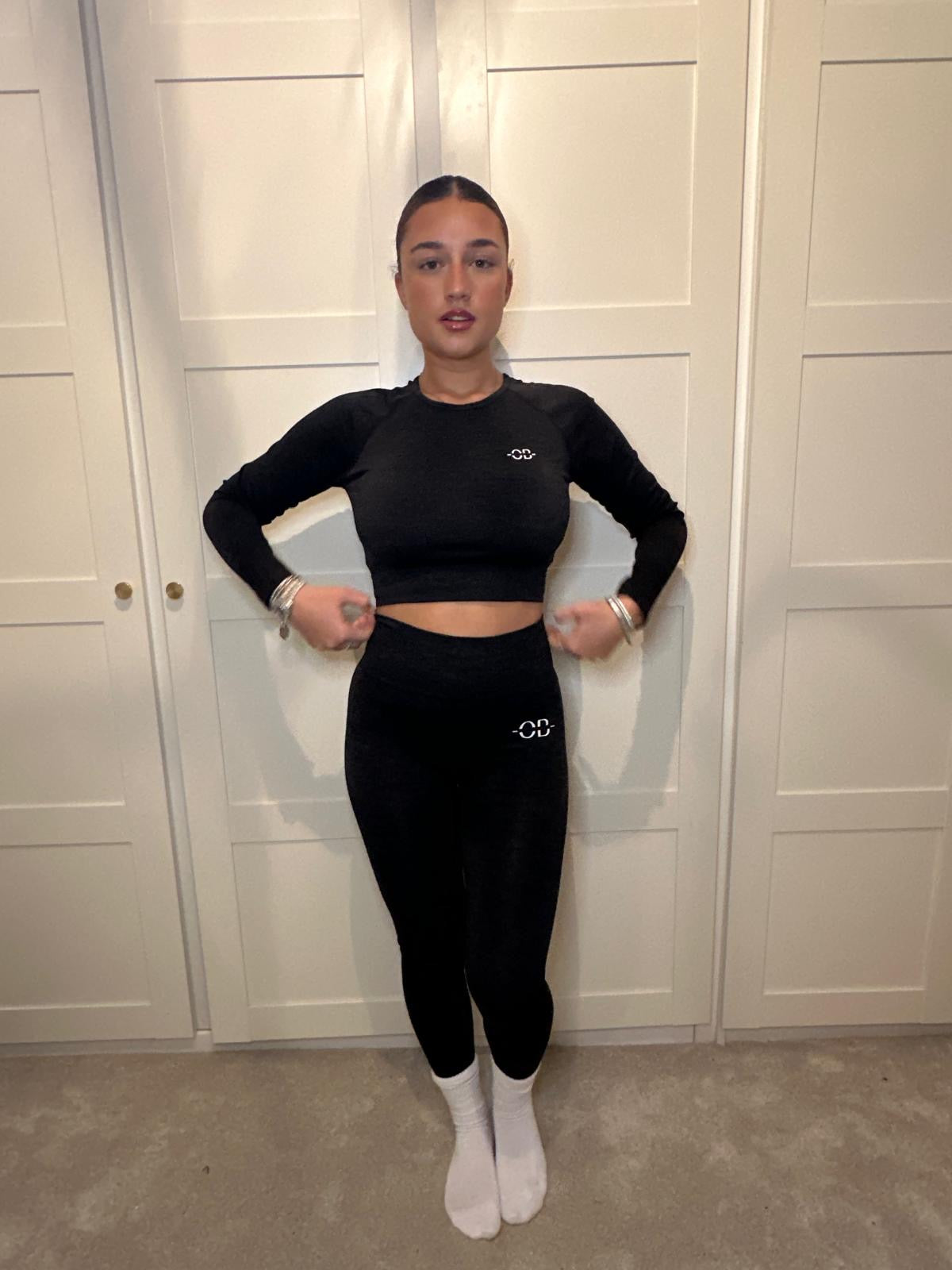 BLACK- Long Sleeve Gym Set